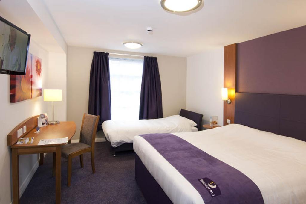 Premier Inn Norwich - Broadlands Park Thorpe St Andrew Room photo