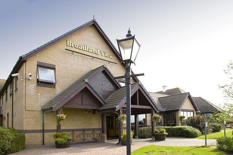 Premier Inn Norwich - Broadlands Park Thorpe St Andrew Exterior photo