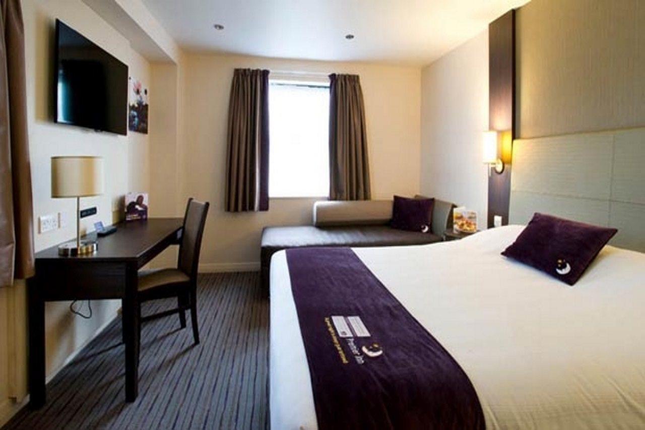 Premier Inn Norwich - Broadlands Park Thorpe St Andrew Exterior photo